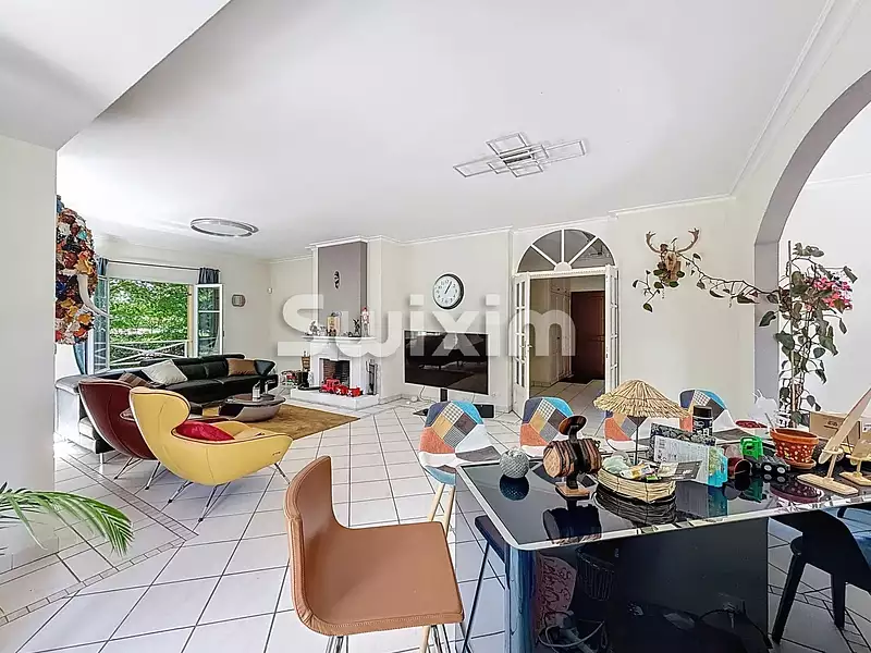 Maison, 259 m²