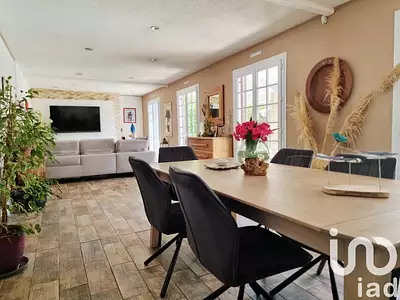 Maison, 176 m²