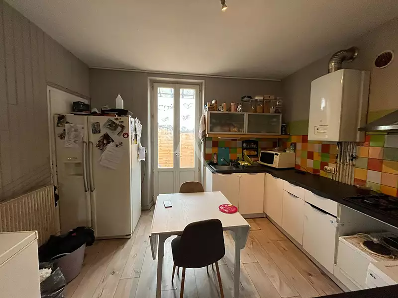 Immeuble, 90 m²