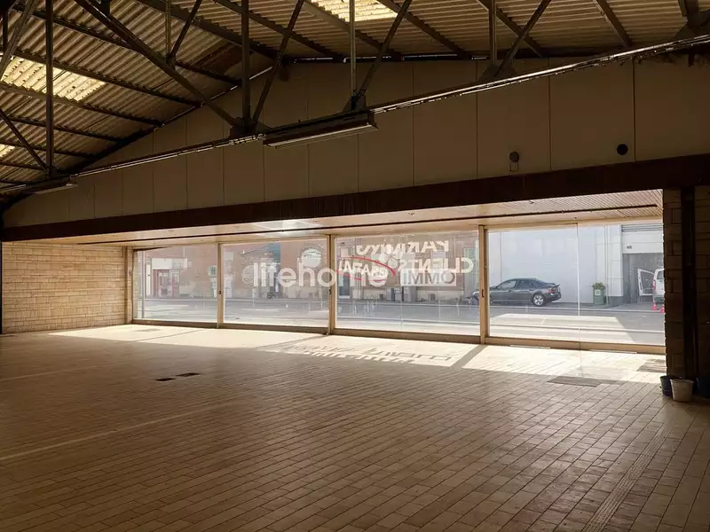 Divers, 830 m²