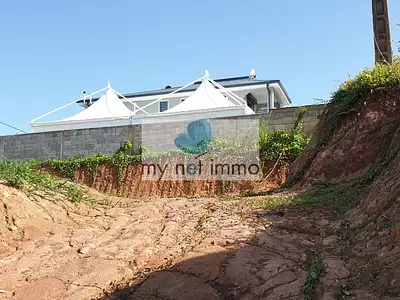 Terrain, 2 187 m²