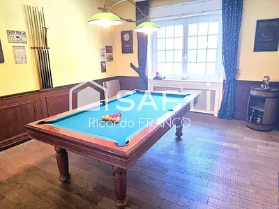 Maison, 235 m²