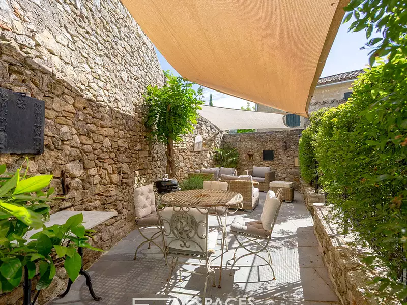 Maison, 280 m²