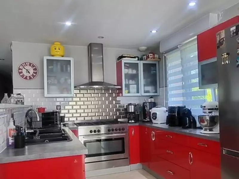 Maison, 94 m²
