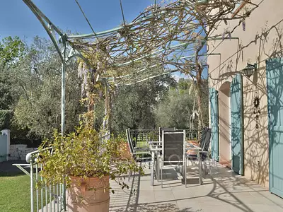 Maison, 240 m²
