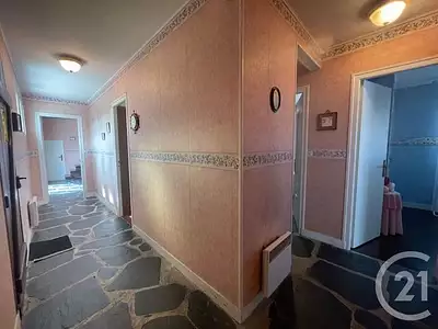 Maison, 225,8 m²
