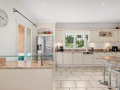 Maison, 267 m²