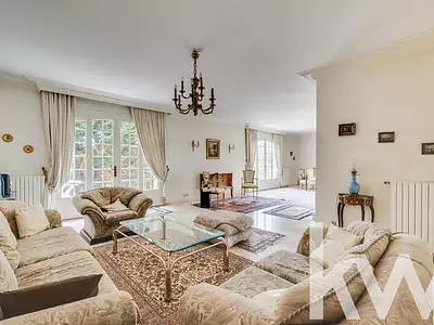 Maison, 280 m²