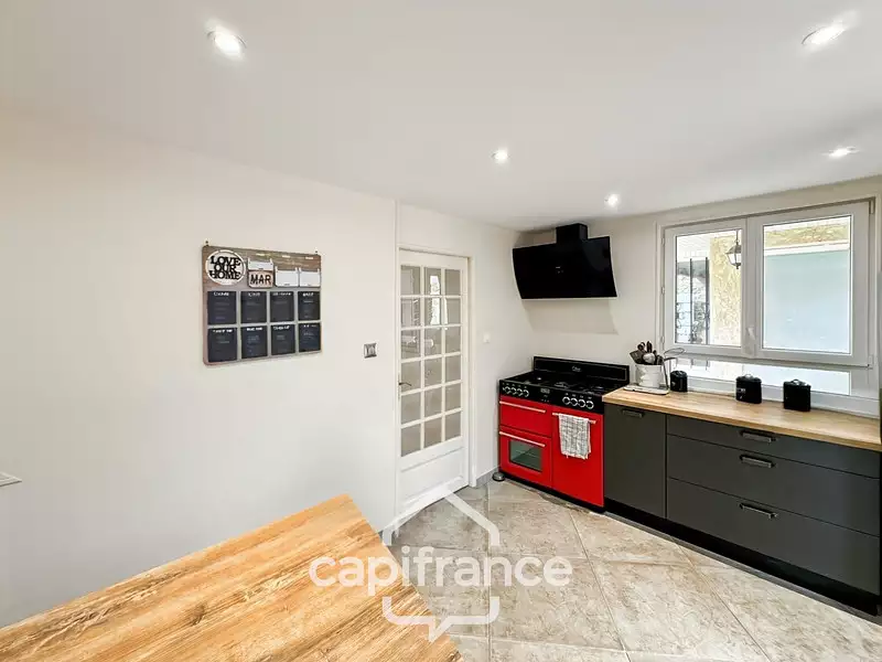 Maison, 197 m²