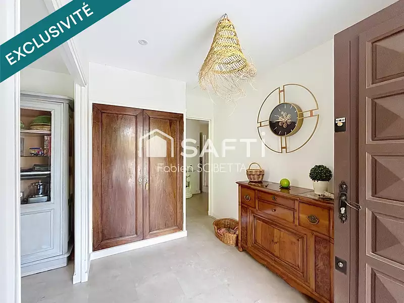 Maison, 200 m²