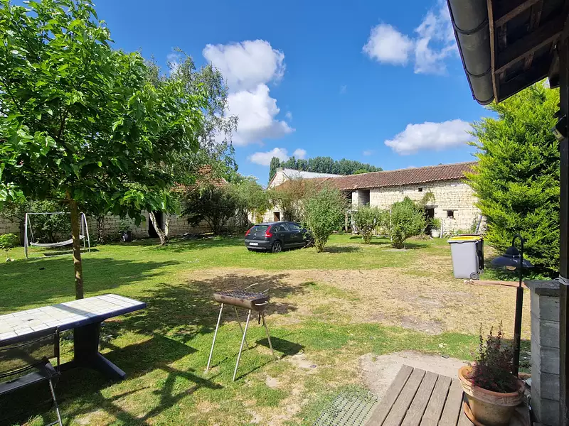 Maison, 196 m²
