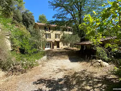 Maison, 240 m²