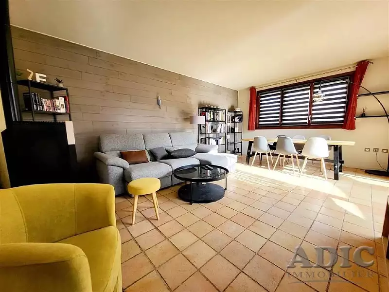 Maison, 168 m²