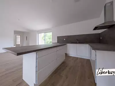 Maison, 179 m²