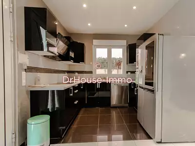 Maison, 250 m²