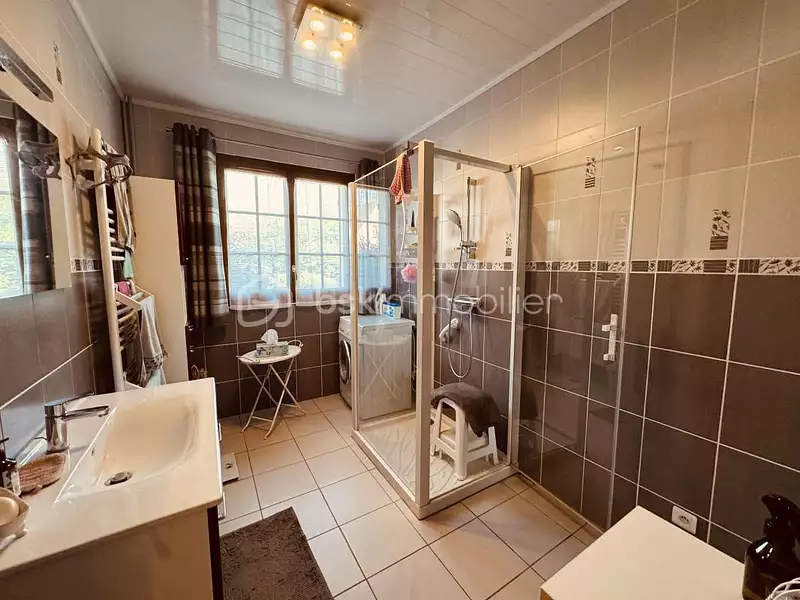 Maison, 174 m²