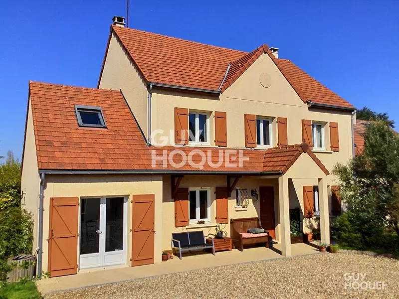 Maison, 220 m²