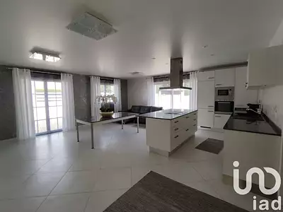 Maison, 162 m²