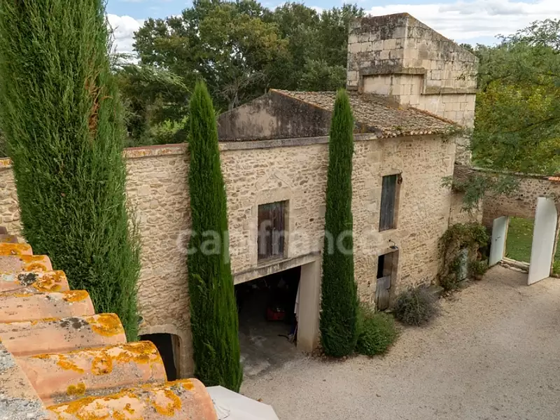 Maison, 560 m²