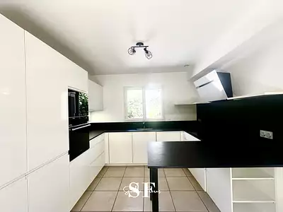 Maison, 190 m²