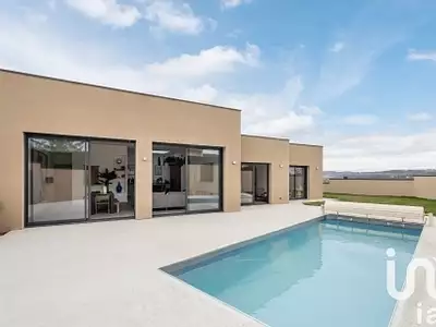 Maison, 146 m²