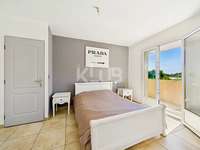 Maison, 167 m²