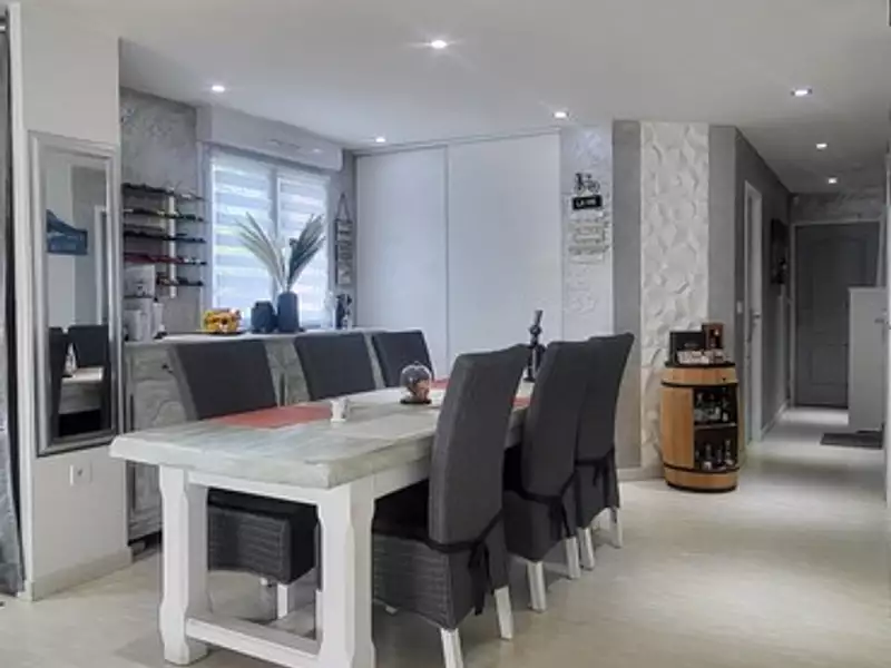 Maison, 94 m²