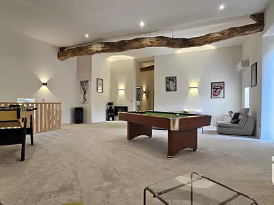 Maison, 251 m²