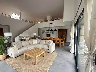 Maison, 330 m²