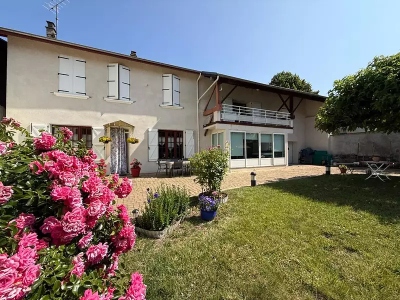 Maison, 216 m²