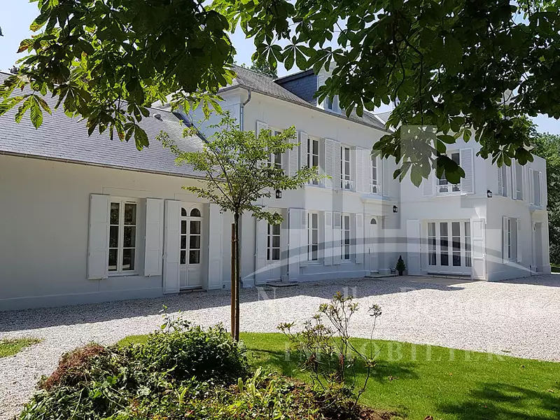 Maison, 350 m²