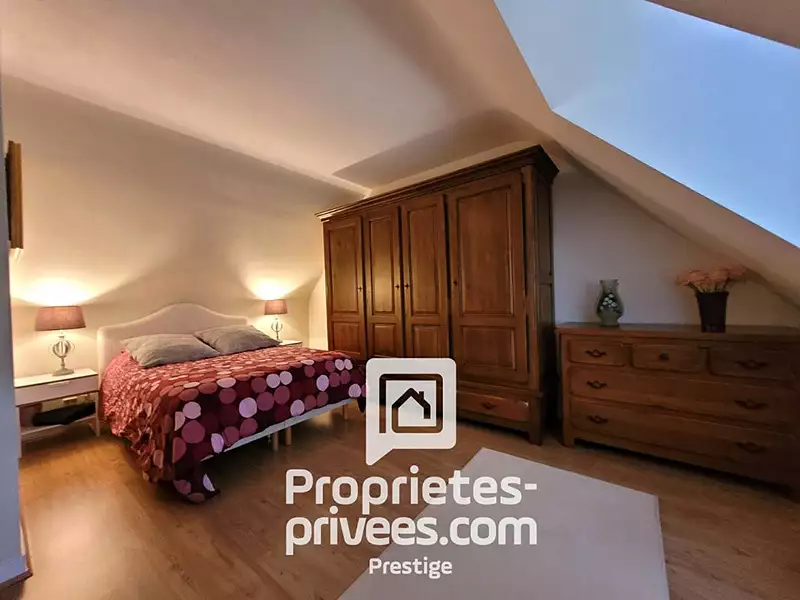 Maison, 196 m²