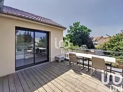 Immeuble, 180 m²