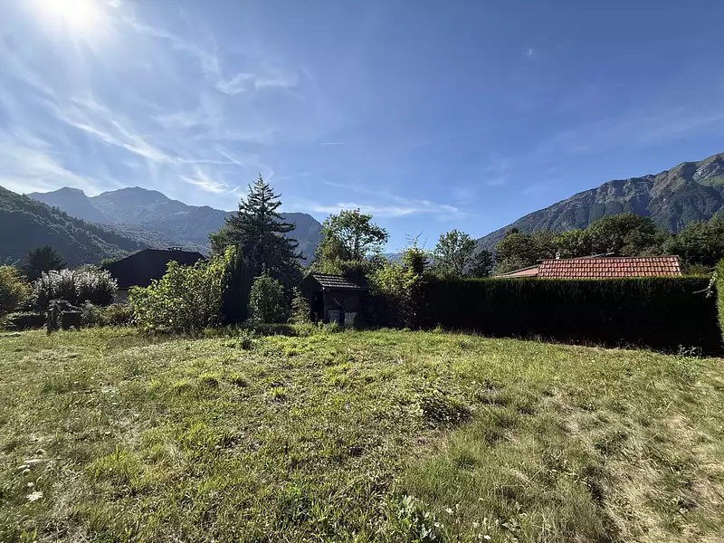 Terrain, 328 m²