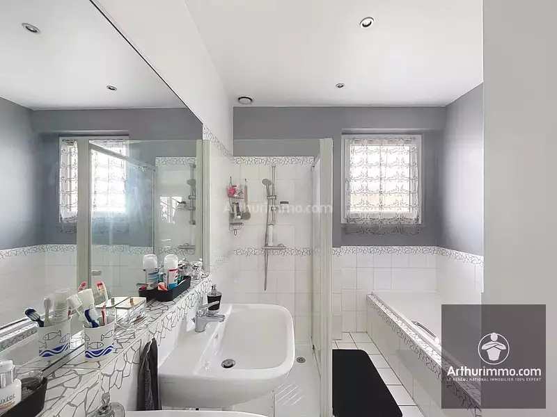 Maison, 170 m²