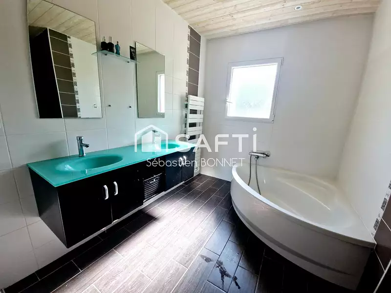 Maison, 150 m²