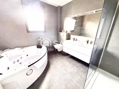 Maison, 123 m²