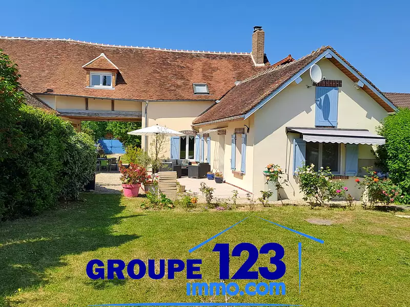 Maison, 211 m²