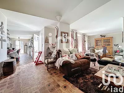 Maison, 246 m²
