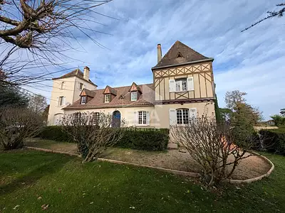 Maison, 295,6 m²