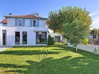 Maison, 253 m²