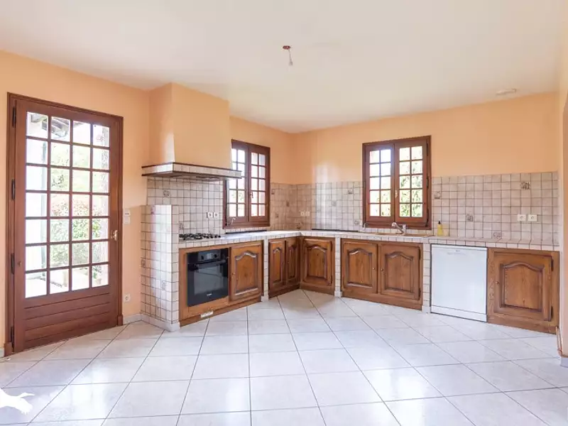 Maison, 221 m²