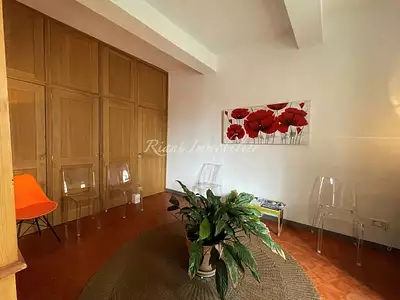 Immeuble, 240 m²