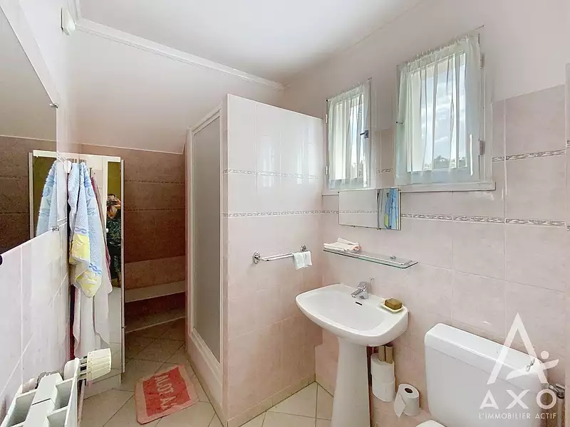 Maison, 228 m²
