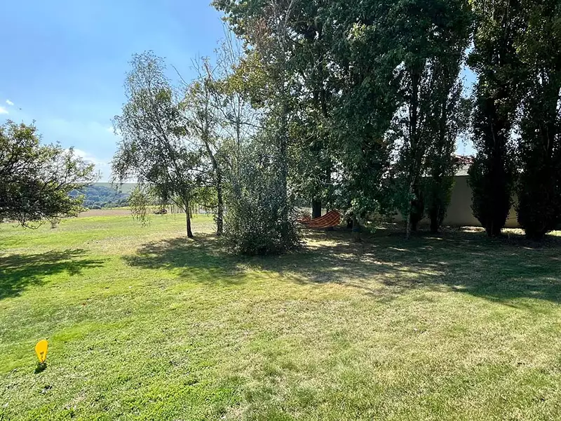 Terrain, 1 146 m²