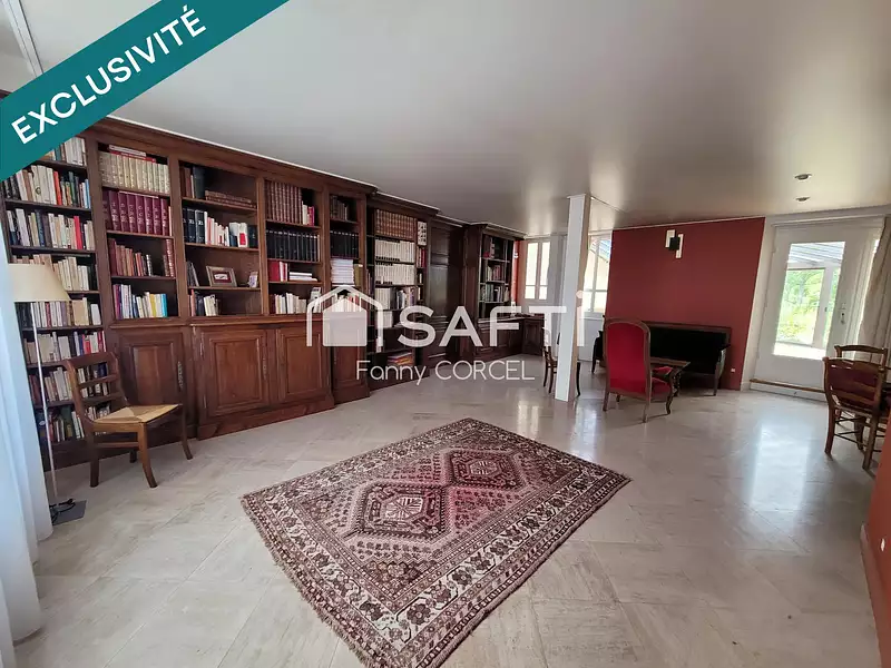 Maison, 298 m²