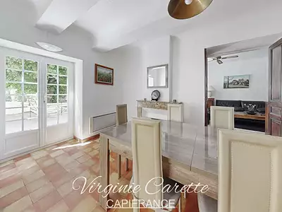 Maison, 233 m²