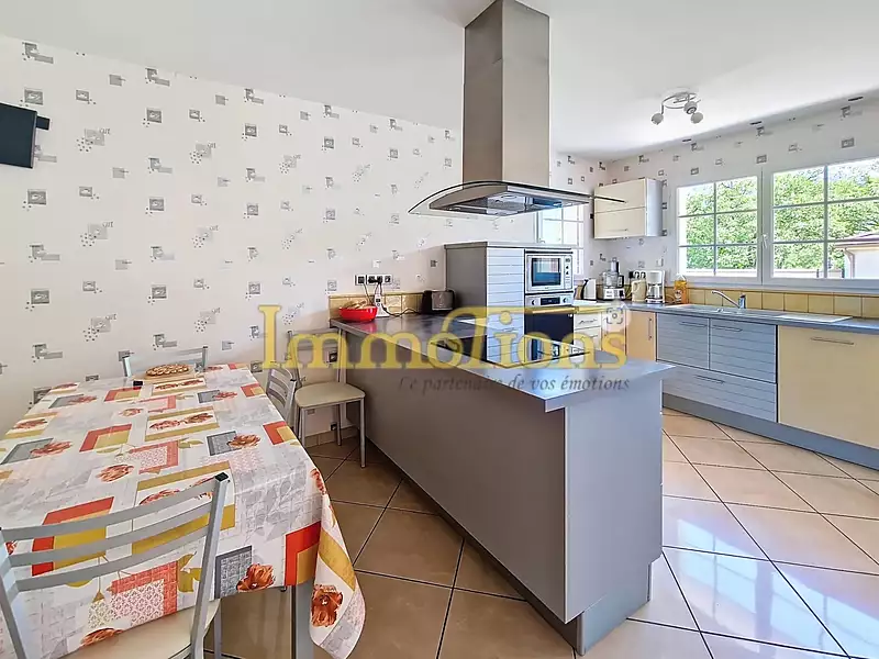 Maison, 160 m²