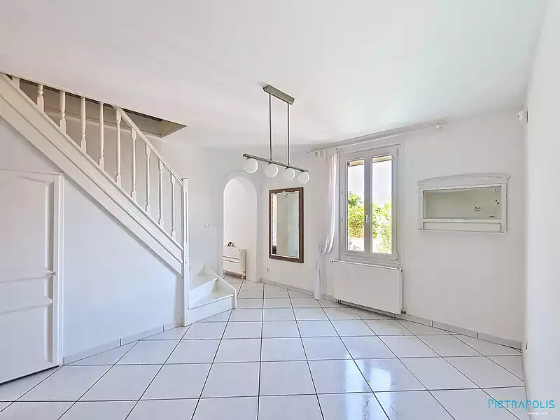 Maison, 169 m²
