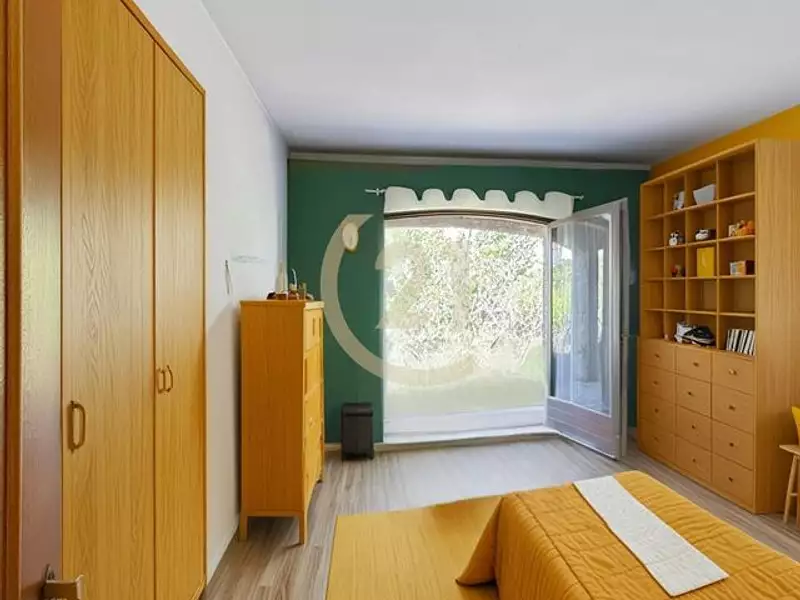 Maison, 259,1 m²